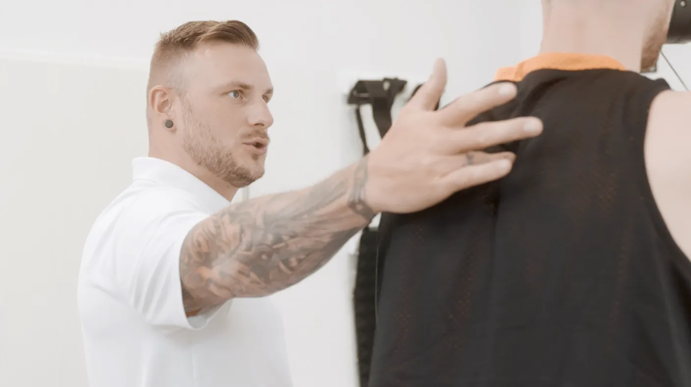 Manuelle Therapie Schulterbehandlung bei novavital Hennef